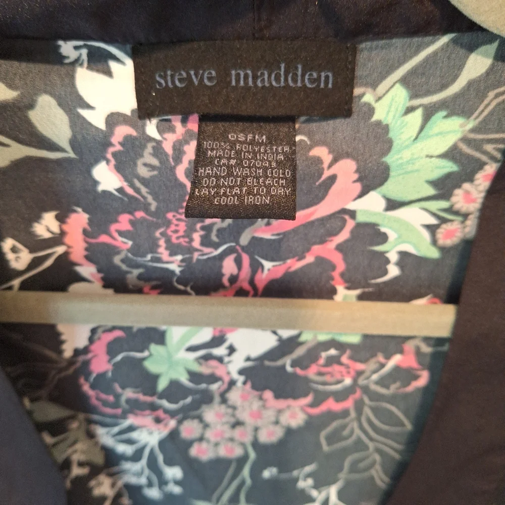 Steve Madden Floral Kimono OS - Picture 3 of 8